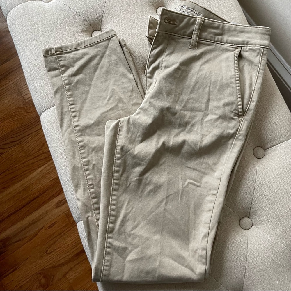 American Eagle Soft khakis